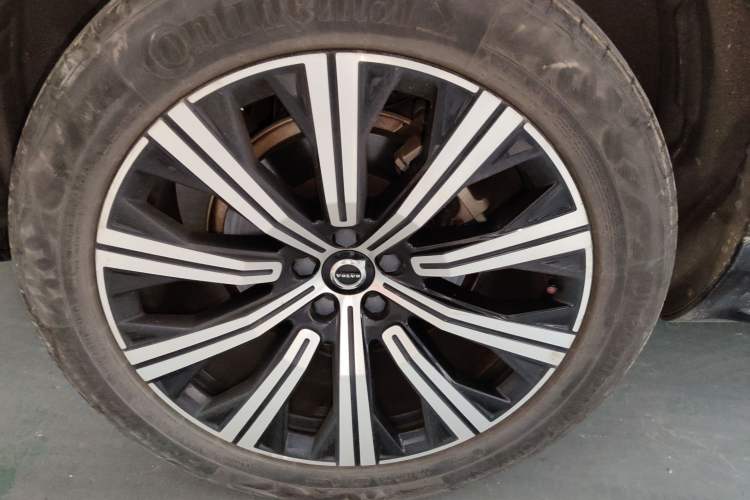 Used Volvo XC90 2020 T5 Smart Drive Luxury Edition 5 Seats
