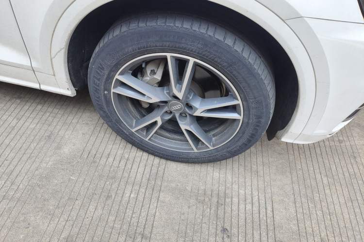 Used Audi Q5L 2020 Updated 40 TFSI Prestige Fashion Edition
