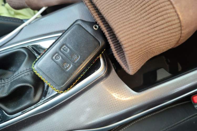 Used Renault Koleos 2017 2.0L Two-Wheel Drive Luxury Edition
