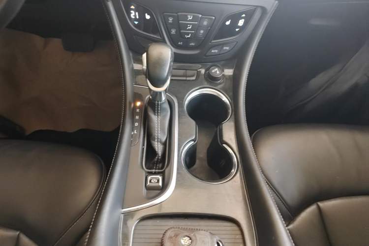 Used Buick Envision 2014 28T Four-Wheel Drive Elite Model Gear Lever
