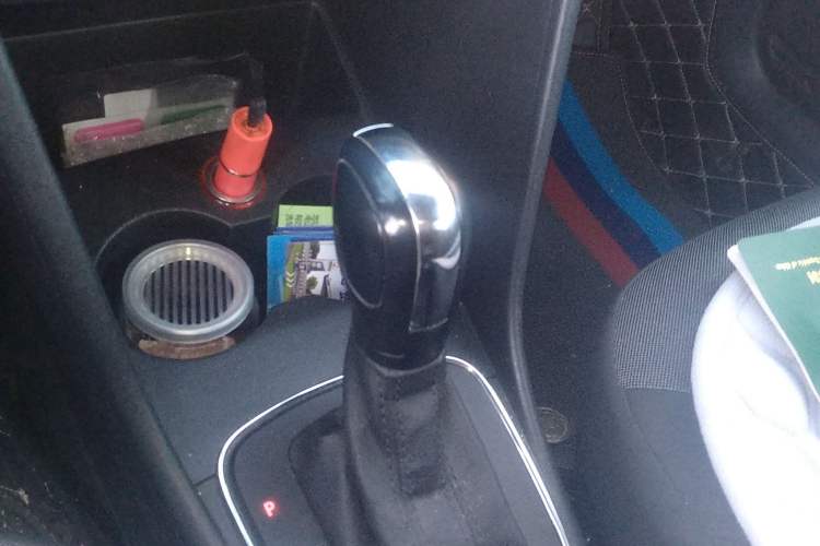 Used Volkswagen Polo 2014 1.6L Automatic Comfort Edition
