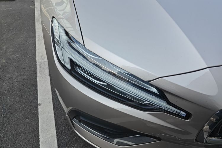 Used Volvo S60 2025 B4 Zhiyi Luxury Edition Right Front Headlight