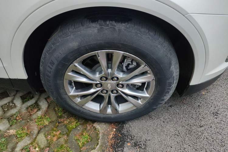 Used Cadillac XT5 2021 28T Luxury Model