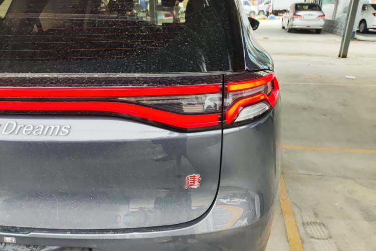 Used BYD Tang 2018 2.0T Automatic Smart Connect Prestige 5-Seater National Emission Standard V
