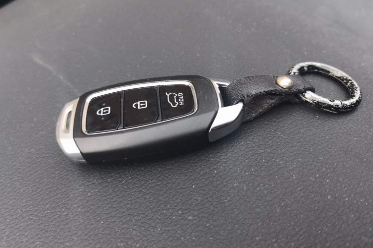 Used Hyundai Santa Fe 2019 380 TGDi TOP Automatic All-Wheel Drive Flagship (HTRAC) – China VI Standard Vehicle Key