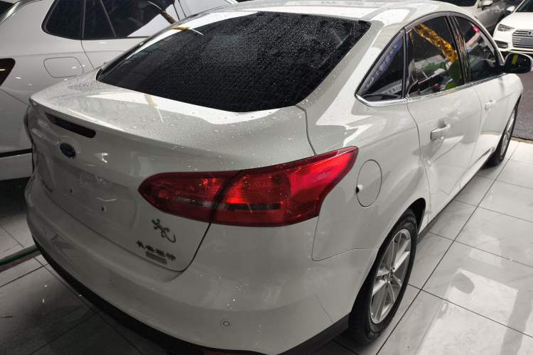 Used Ford Focus 2015 Sedan EcoBoost 180 Automatic Elite Model