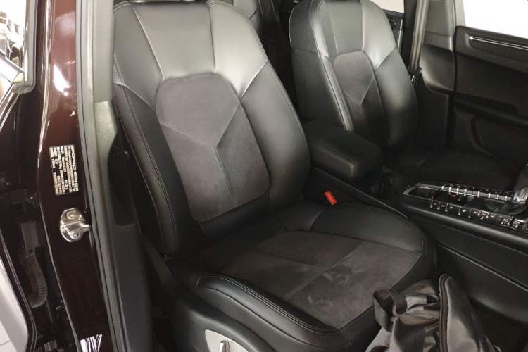 Used Porsche Macan 2018 Macan 2.0T