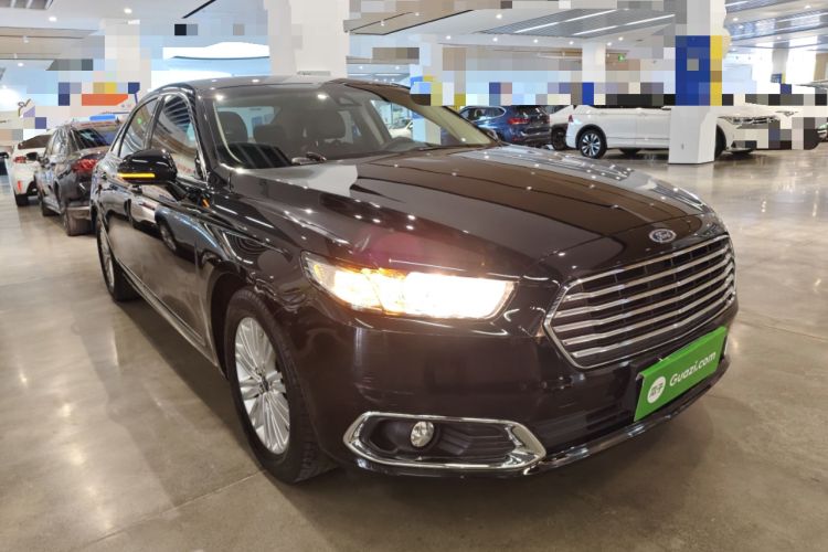 Used Ford Taurus 2018 EcoBoost 245 Fashion Edition China V Standard Front Right 45 Deg