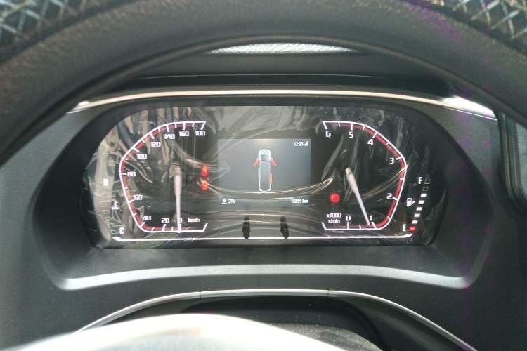 Used SAIC MAXUS Xintu V80 2024 Aotong Value Edition 6MT Long-Wheelbase Mid-Roof Model with 127 Ps Available in 6/7/8/9-Seater Configurations Instrument Cluster