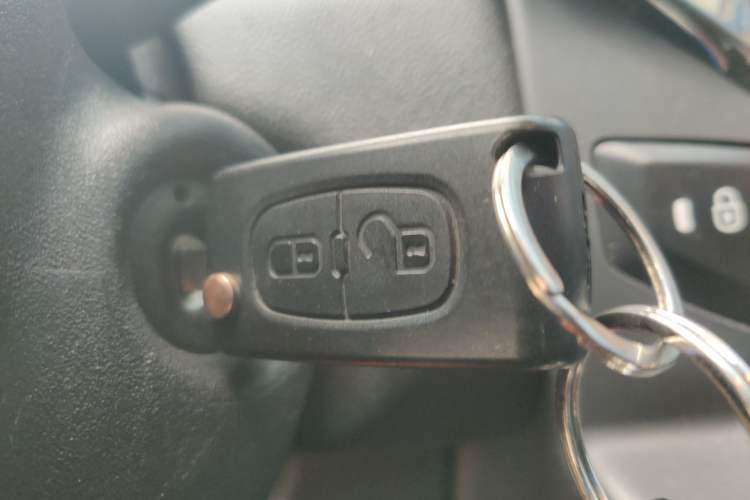 Used Citroen C-Quatre 2014 VTS Version 1.6L Manual - Premium Model Vehicle Key