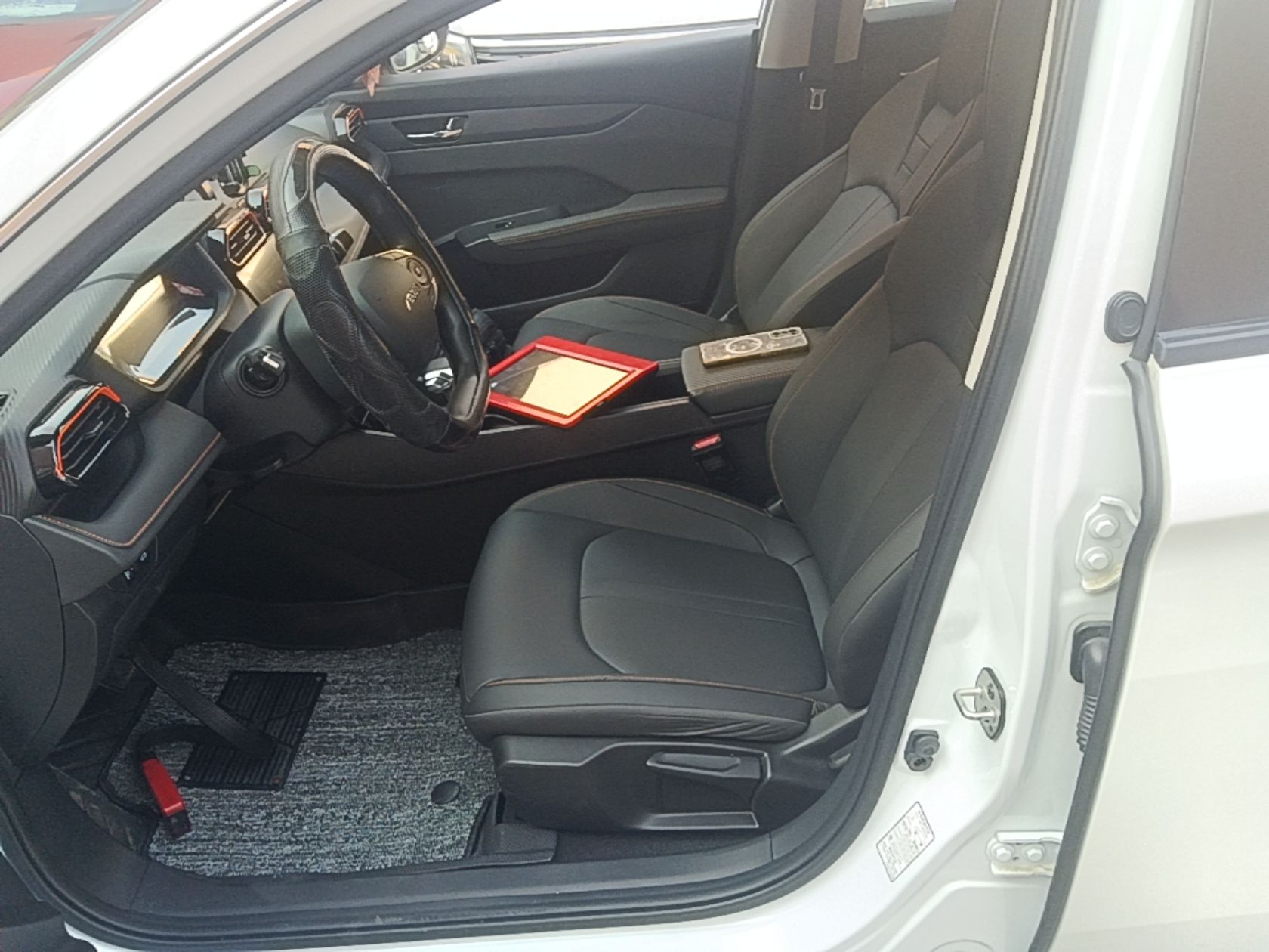 Dongfeng Aeolus Yixuan 2024 1.5L Automatic JingSu Edition — снимка 17