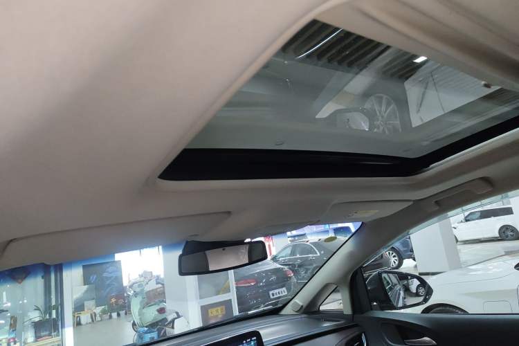 Used Buick GL8 2021 Land Cruiser Executive Class 652T Luxury Model