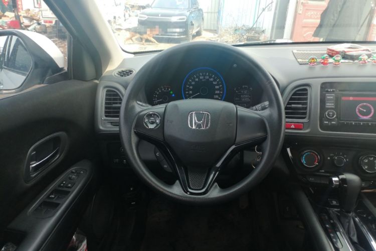 Used Honda Vezel 2015 1.8L CVT 2WD Elite Model Steering Wheel