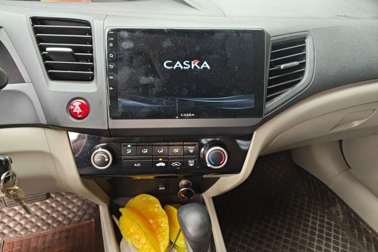 Used Honda Civic 2014 1.8L Automatic Classic Edition Audio And AC Panel