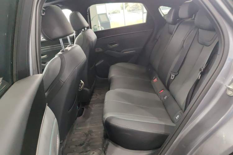 Used BYD Qin L 2025 DM-i Smart Drive 120KM Leading Model
