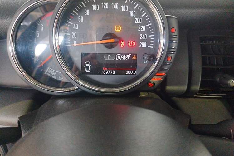 Used MINI 2016 1.2T ONE Five-Door Edition Odometer Close Up