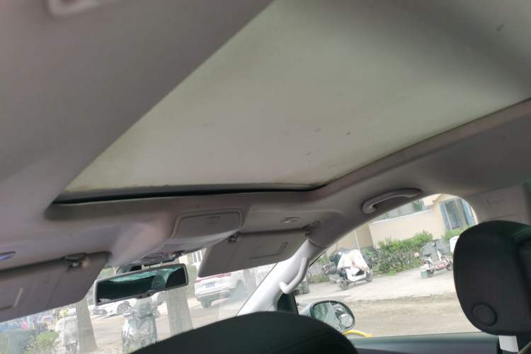 Used Volkswagen Sharan 2015 1.8TSI Comfort Model Headliner