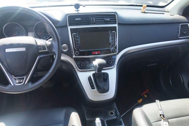 Used Haval M6 2019 1.5T DCT Two-Wheel Drive Value Edition China VI Standard Audio And AC Panel