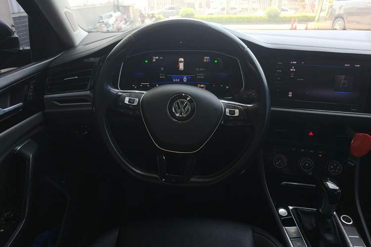 Used Volkswagen Sagitar 2021 280TSI DSG Excellence Edition Steering Wheel