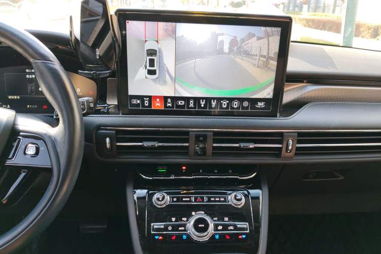 Used Lincoln Corsair 2022 2.0T Two-Wheel Drive Deluxe Edition Audio And AC Panel