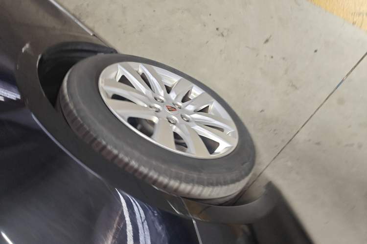 Used Roewe 950 2015 1.8T Luxury Edition
