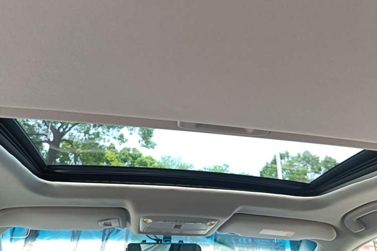 Used Nissan Teana 2013 2.0L XL Comfort Edition Headliner