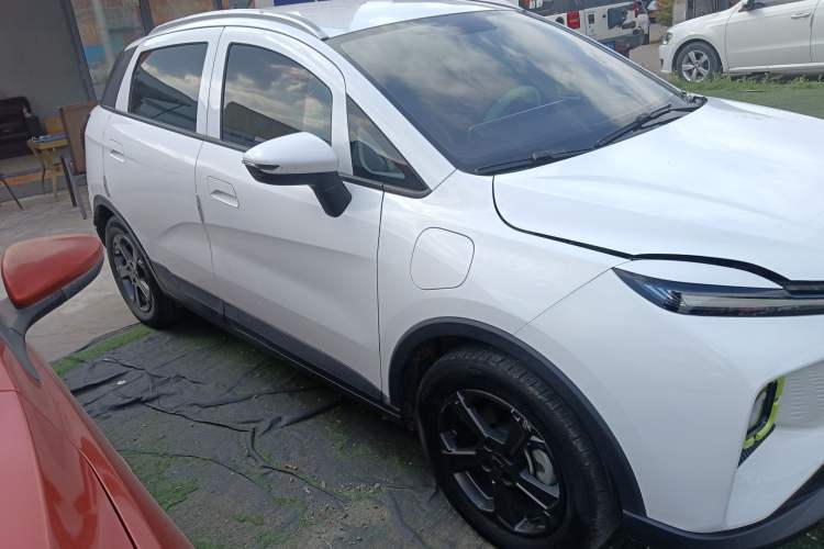 Used Geometry E Firefly 2023 320KM Cute & Handsome Tiger 5 Seats