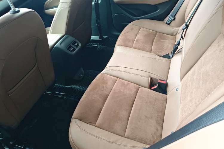 Used Buick Regal 2019 20T Luxury Model China V Standard Left Rear Seat