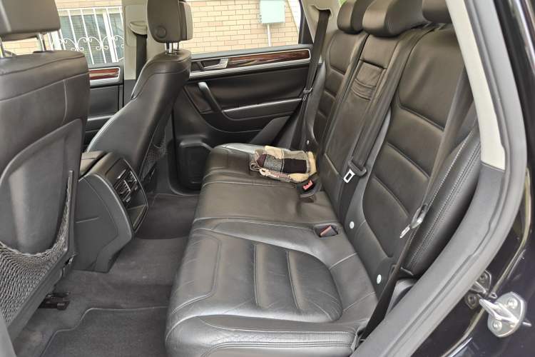 Used Volkswagen Touareg 2011 3.0 TSI Standard Version