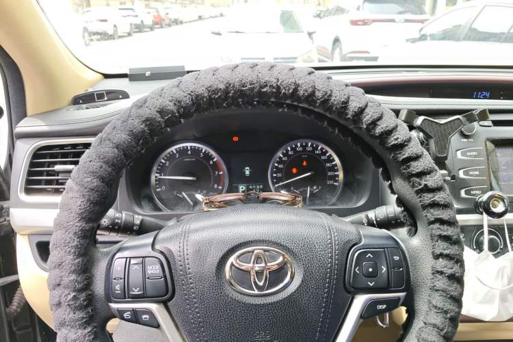 Used Toyota Highlander 2017 2.0T Four-Wheel Drive Elite Edition 7-Seater Instrument Cluster