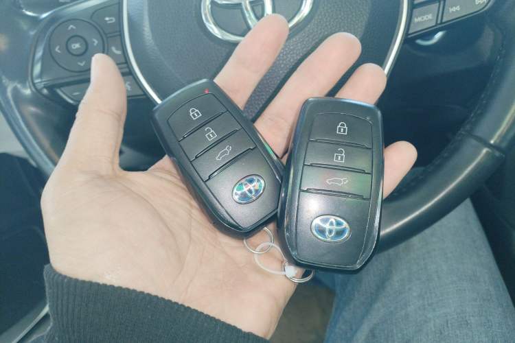 Used Toyota FRONTLANDER 2023 2.0L Smart Electric Hybrid Dual-Engine Deluxe Version