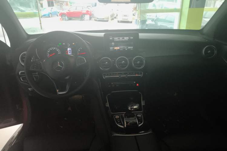 Used Mercedes-Benz GLC Coupe 2017 GLC 200 4MATIC Coupe SUV