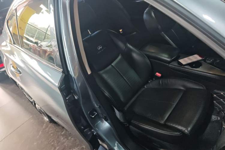 Used Infiniti Q50 2014 2.0T Luxury Sport Edition