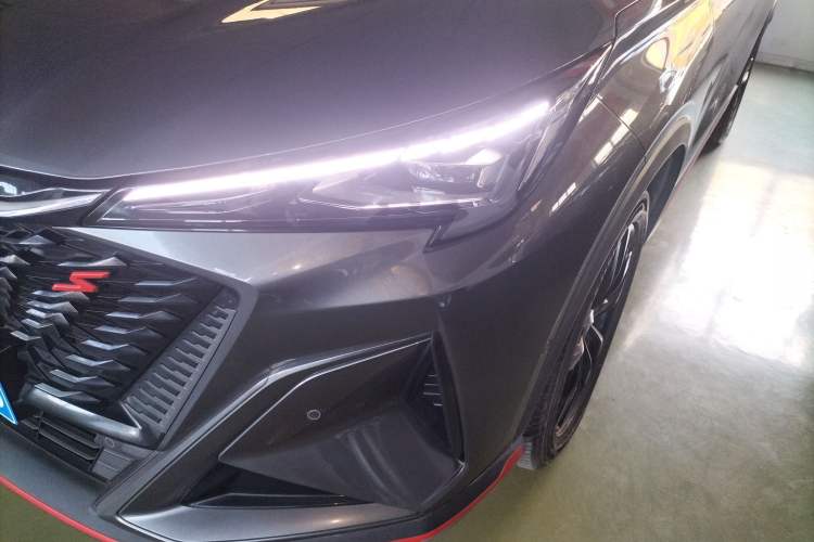 Used Oshan X5 PLUS 2023 Revised Version 1.5T DCT Navigation Edition
