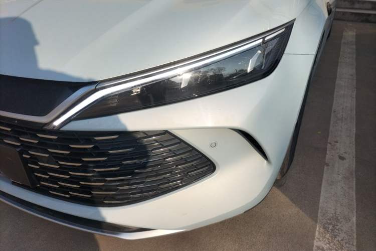 Used BYD Qin L 2025 DM-i Smart Drive 80KM Leading Model