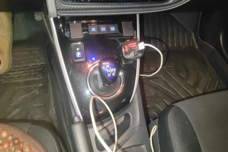 Used Toyota Levin 2017 Revised Dual-Engine 1.8H GS E-CVT Elite Sunroof Version China V Standard