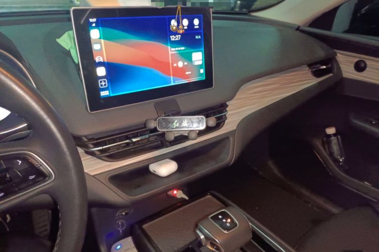 Used Hongqi E-QM5 2023 620km PLUS Audio And AC Panel