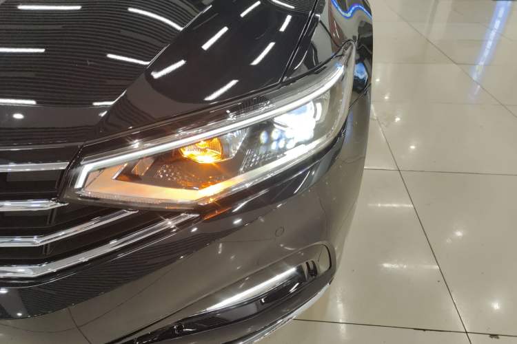 Used Volkswagen Magotan 2020 330TSI DSG Luxury Edition Left Front Headlight