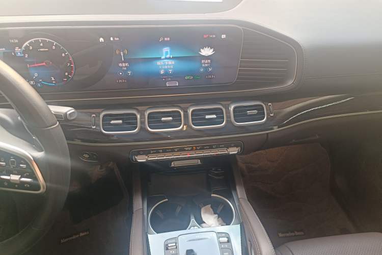 Used Mercedes-Benz GLE 2023 GLE 350 4MATIC Stylish Model
