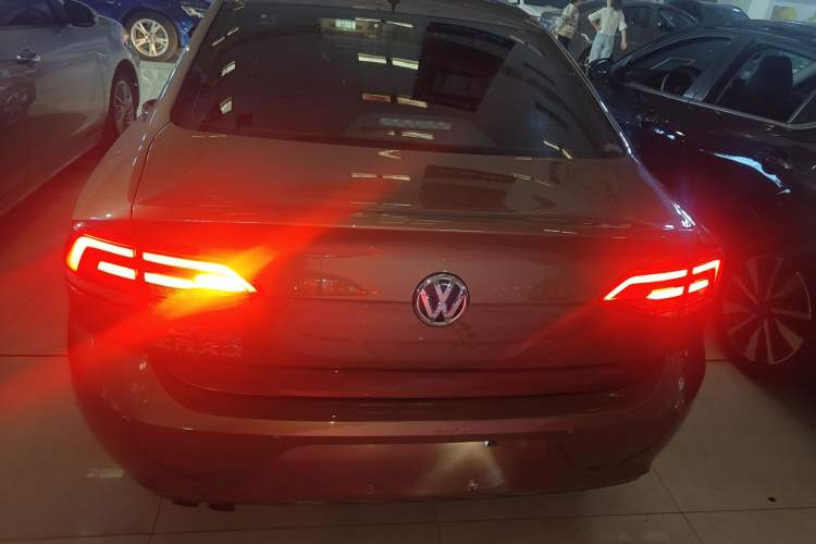 Used Volkswagen Lamando 2015 230TSI DSG Fashion Edition Rear