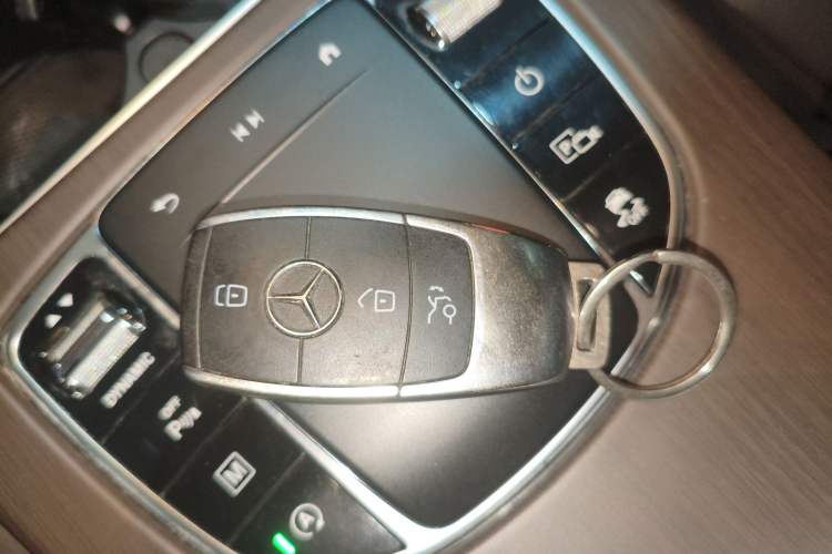 Used Mercedes-Benz GLC 2020 GLC 260 L 4MATIC Dynamic Model