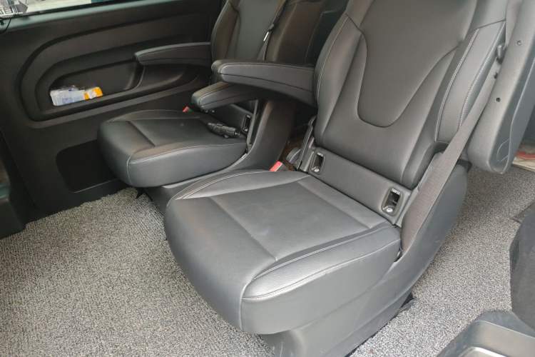 Used Mercedes-Benz Vito 2020 2.0T Business Version 7 Seats Left Rear Seat