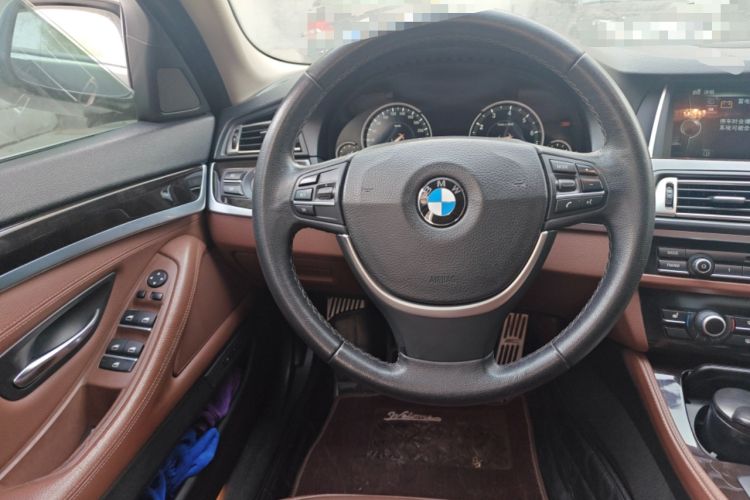 Used BMW 5 Series 2014 530Li Leading Model Steering Wheel