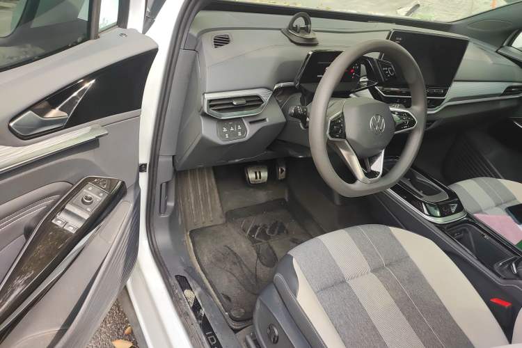 Used Volkswagen ID.4 CROZZ 2024 Pure Edition Limited Edition Driver Seat