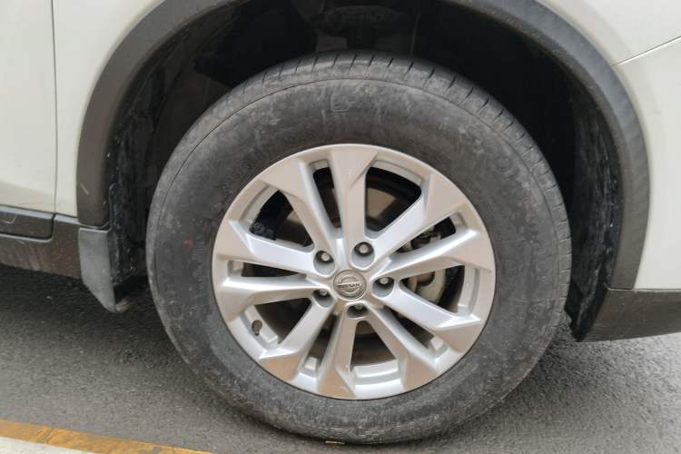 Used Nissan X-Trail 2015 2.5L CVT Leading MAX Edition 4WD