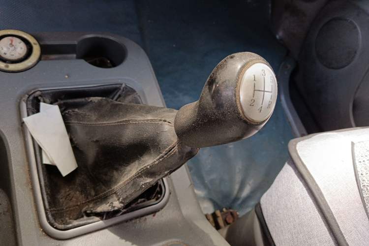 Used FORTHING Lingzhi 2013 M3 1.6L 7-Seater Comfort Model Gear Lever