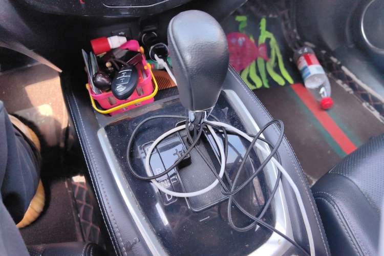 Used Nissan X-Trail 2014 2.0L CVT Comfort Edition 2WD Gear Lever