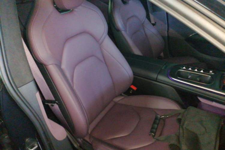 Used Xiaomi Auto SU7 2024 Four-Wheel Drive Ultra-Long Range Advanced Intelligent Driving Max Edition