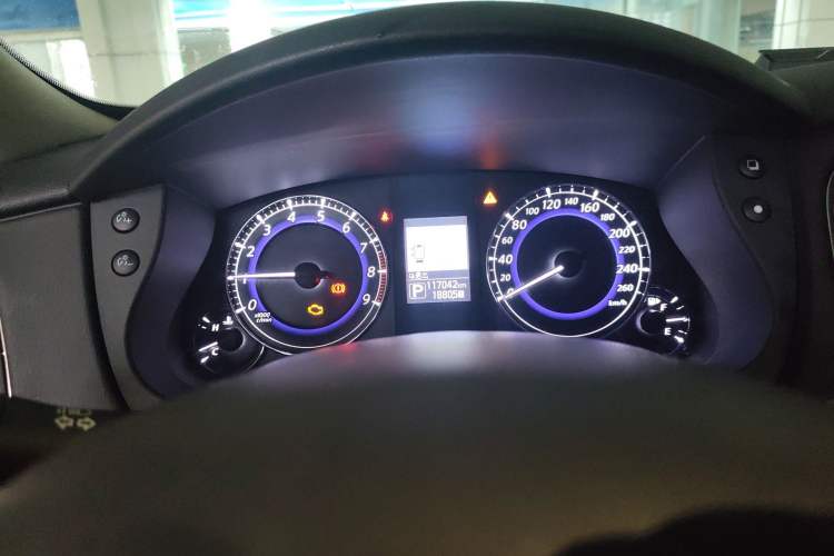 Used Infiniti QX50 2015 2.5L Comfort Edition Instrument Cluster