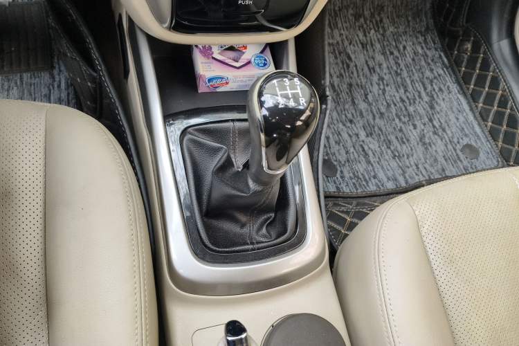 Used Changan Eado 2012 1.6L Manual Luxury Version China IV Standard